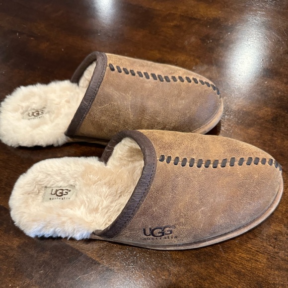Ugg Men’s Scuff Two Toned Suede Slippers size 9 - Picture 4 of 5